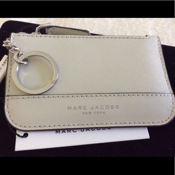 marc jacobs keychain wallet